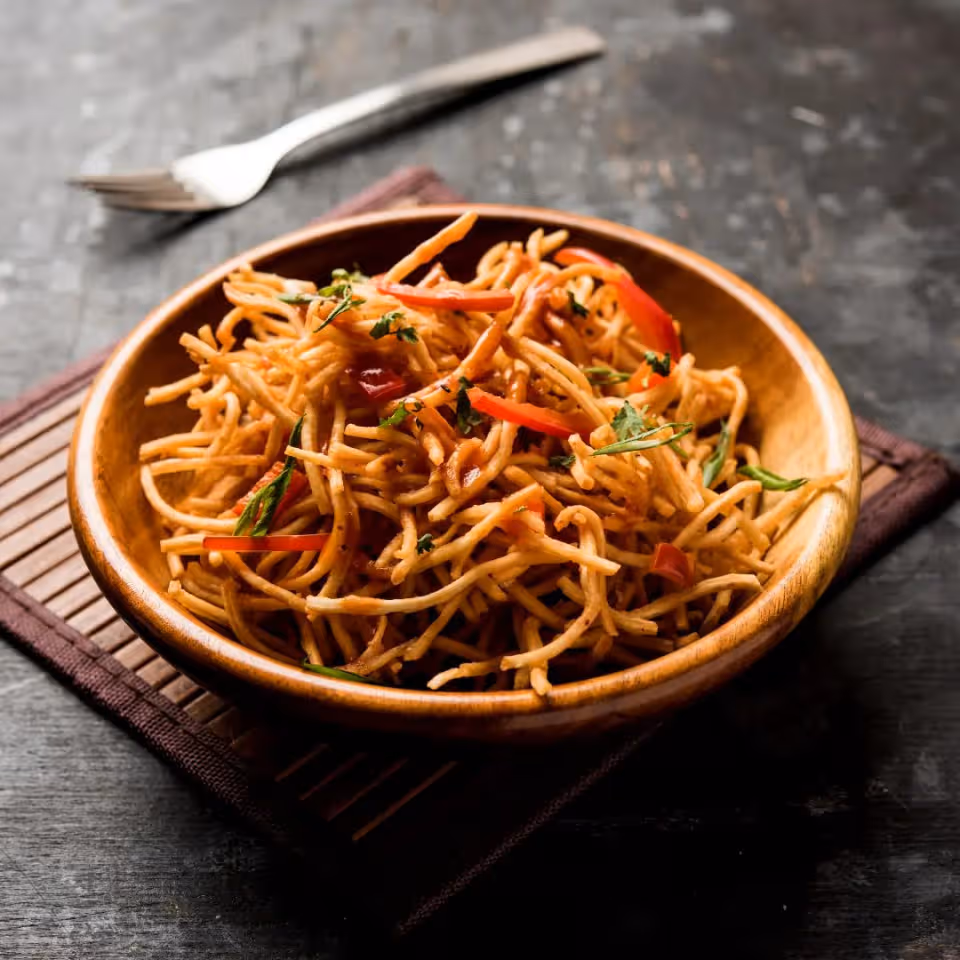 Crunch, Flavor, Repeat: The Art of Perfect Crispy Noodles